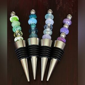 Set of 4 New Wine Stoppers